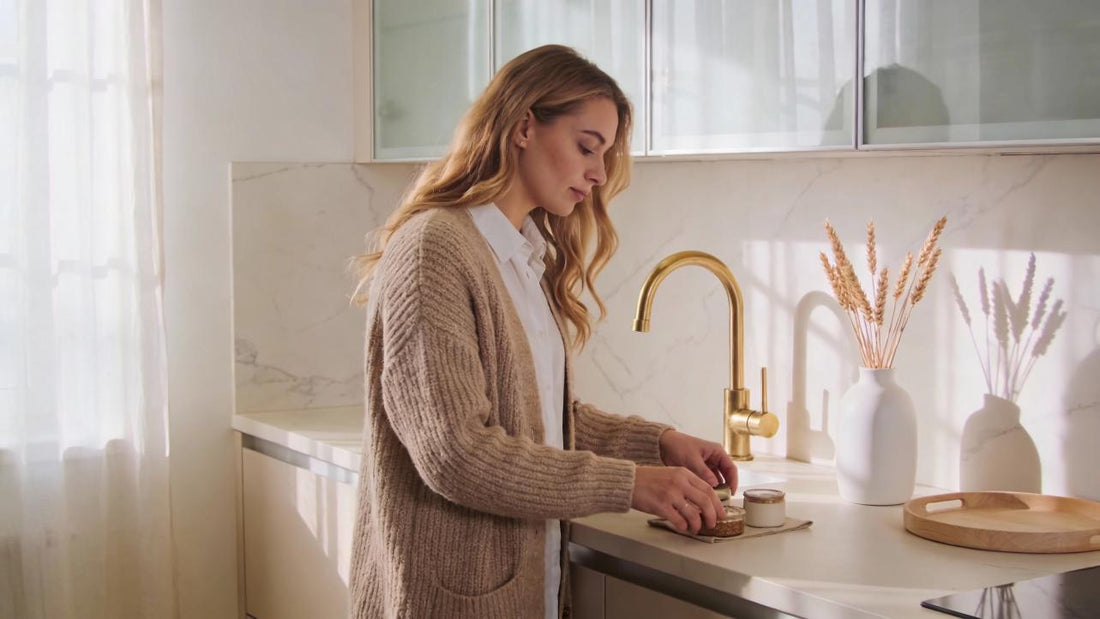 2026 Color Trends: Bronze and Champagne Gold Accessories in High-End Railing Design